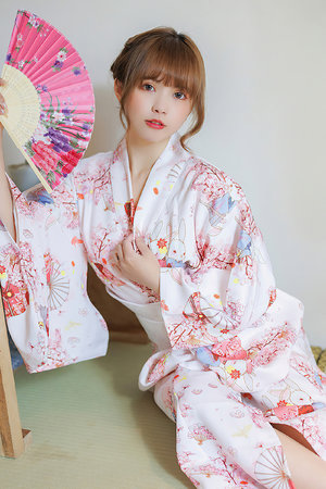 城里的蓝月亮和红月亮