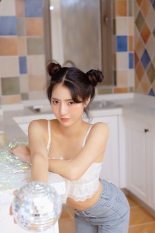 吾凰万岁，万万岁