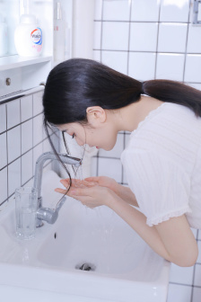 被偏执男配盯上了